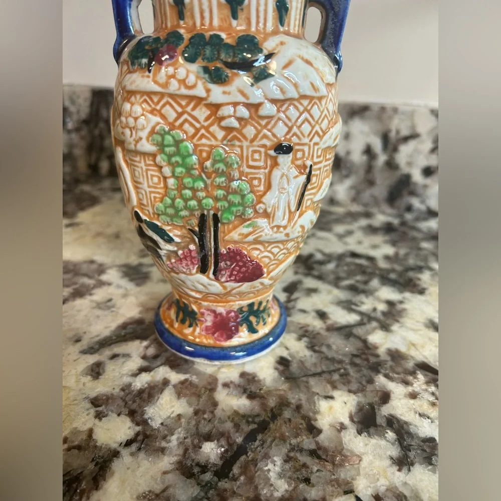 Vtg Japonese Ceramic Vase with Handles chinoiserie Home decor old Money